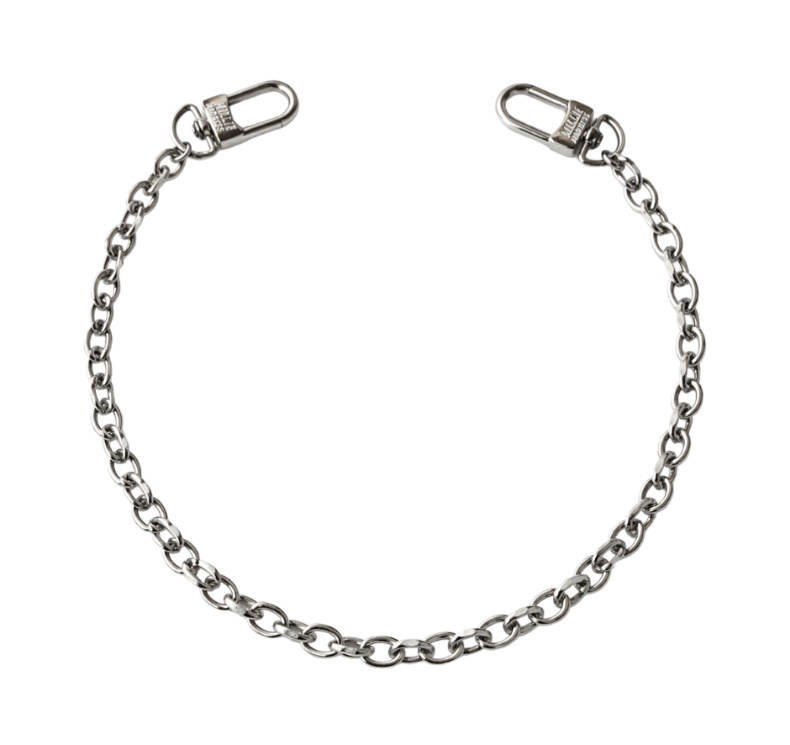 Silver bag chain stainless steel on a transparent background