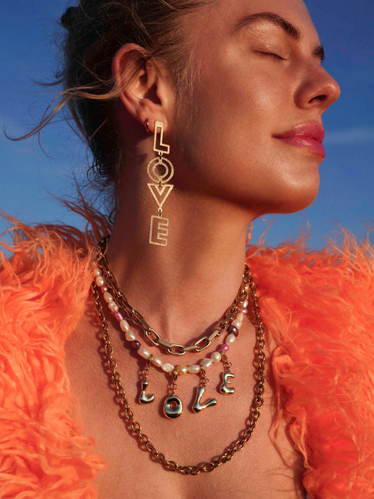 LOVE ON PEARLS NECKLACE