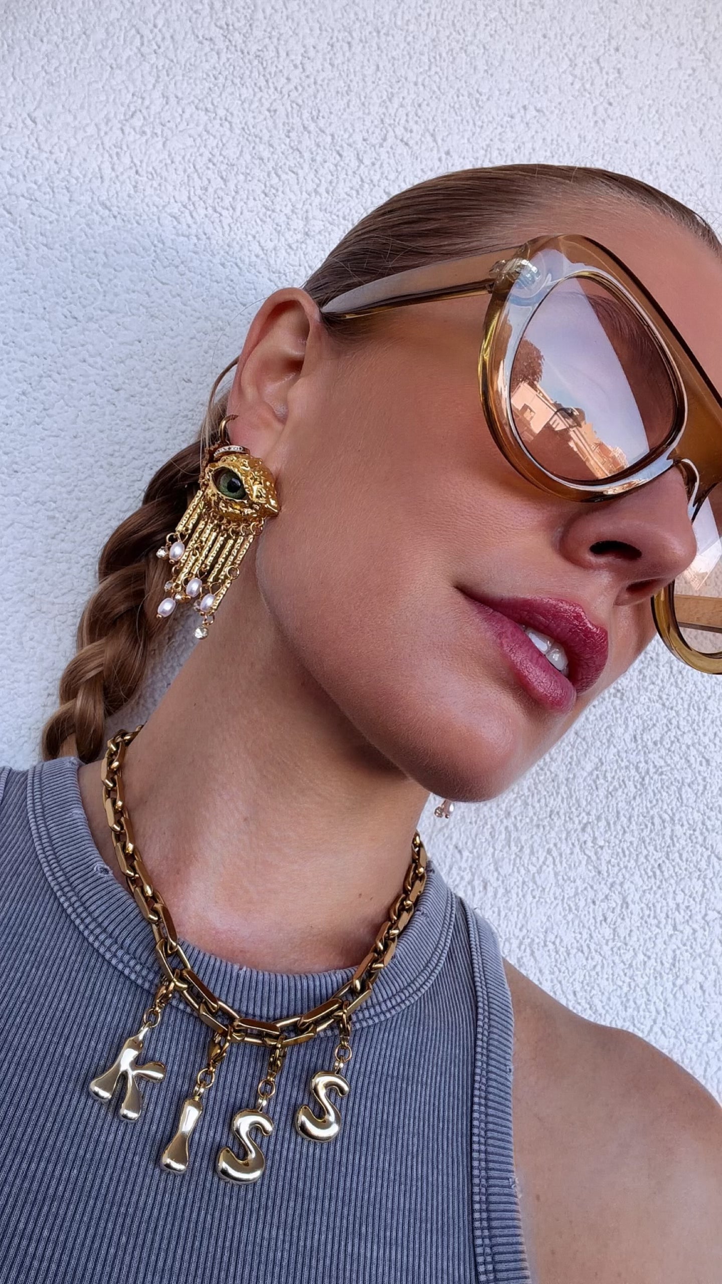 KISS NECKLACE