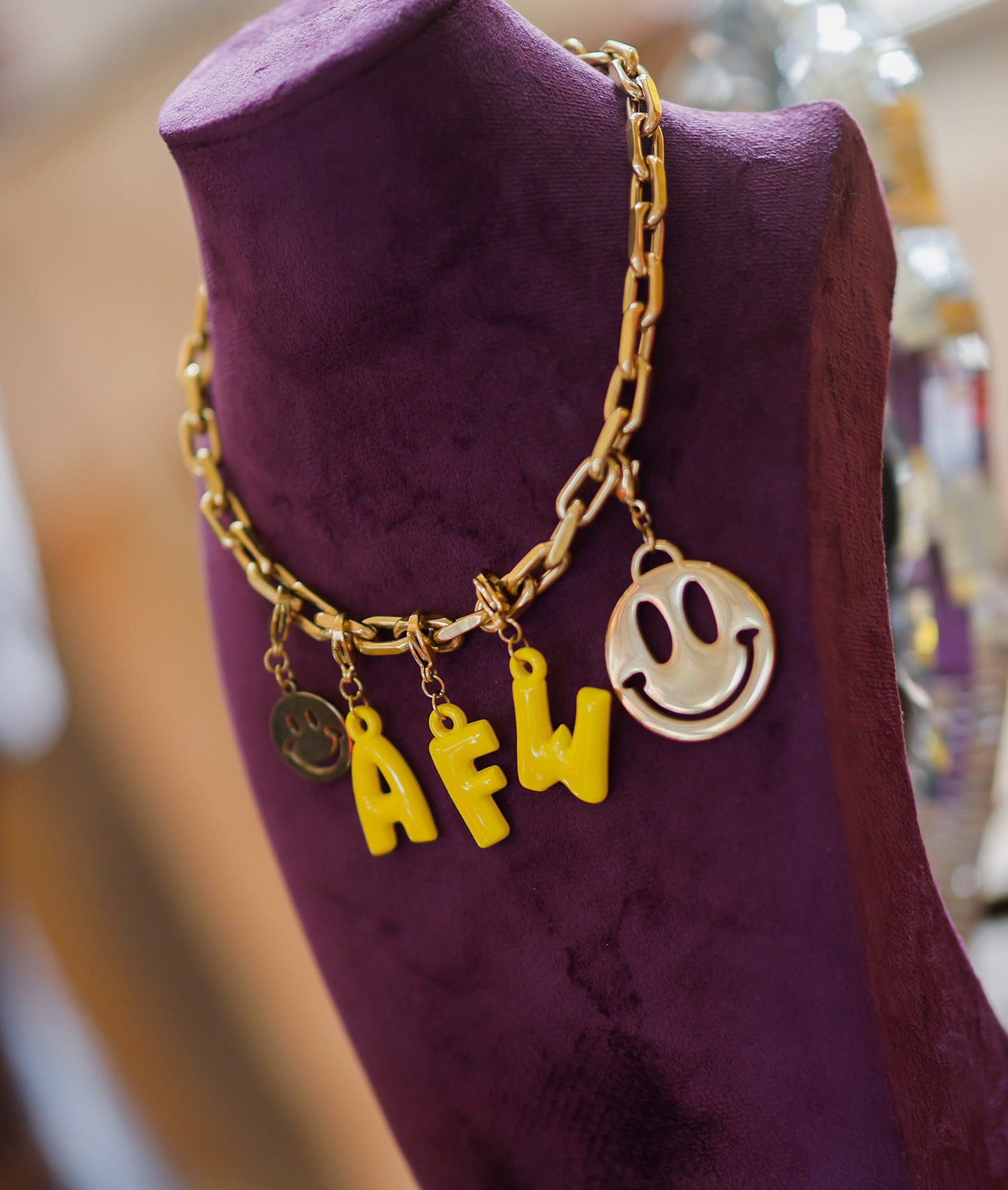 CHUNKY CHAIN NECKLACE